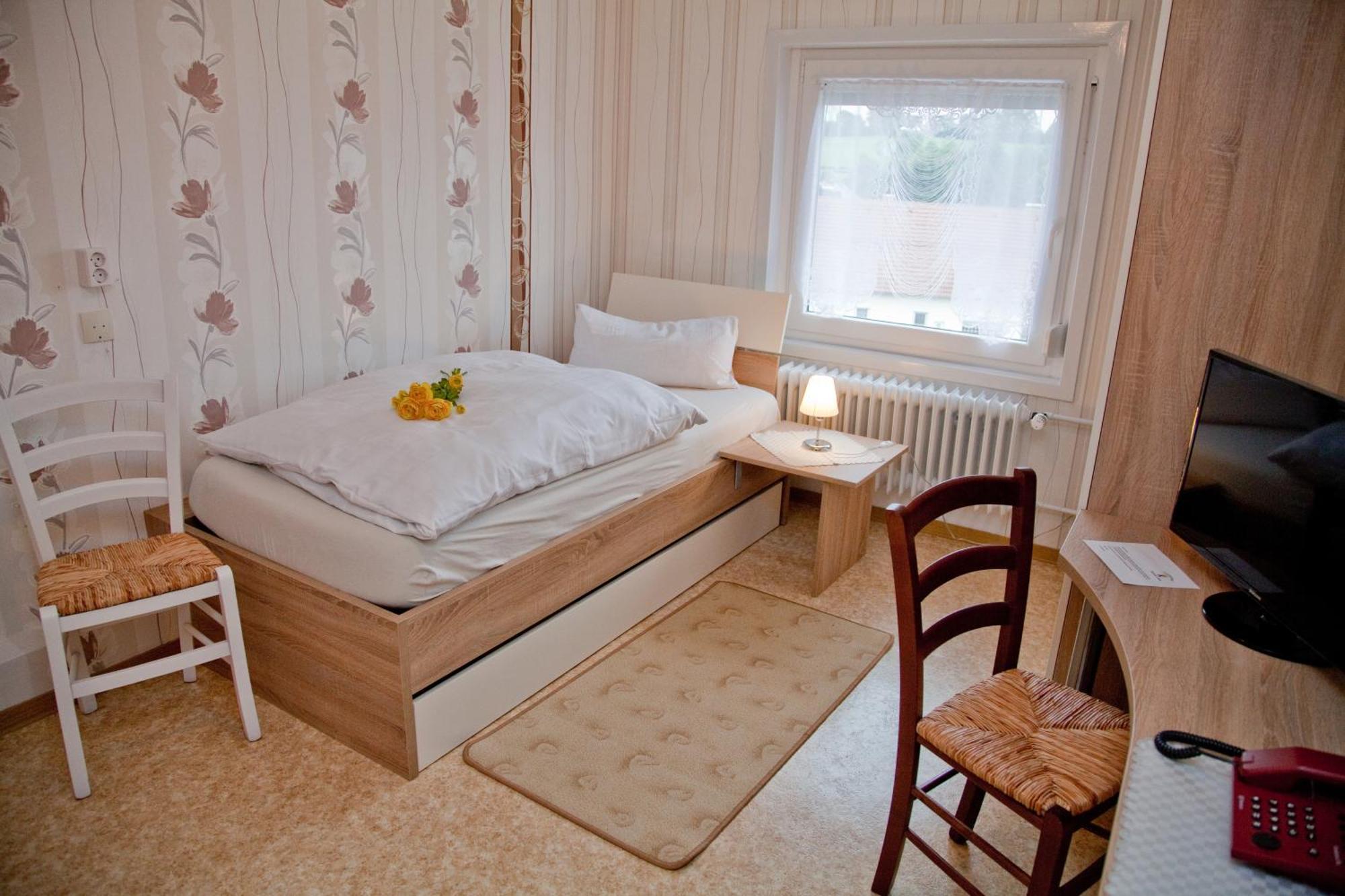 Landgasthof Deutsches Haus Ulmbach Værelse billede